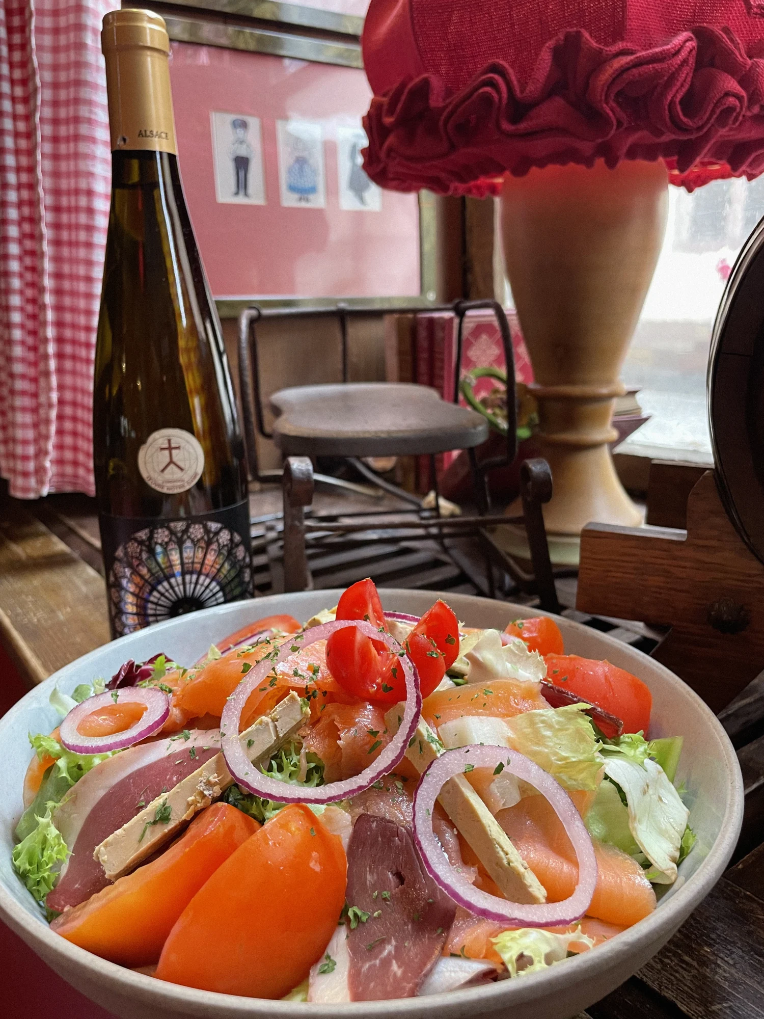 La salade gourmande — photographie des archives du restaurant